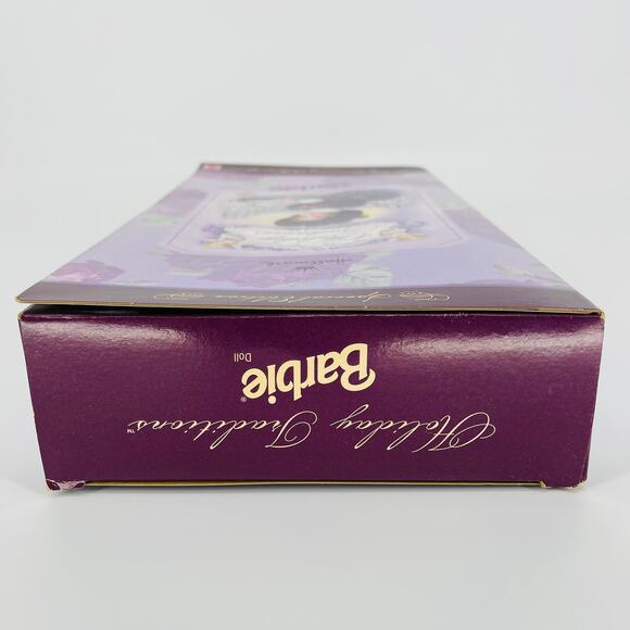 Vintage Hallmark Holiday Traditions Special Edition Barbie Mattel Doll - NRFB - Picture 9 of 15